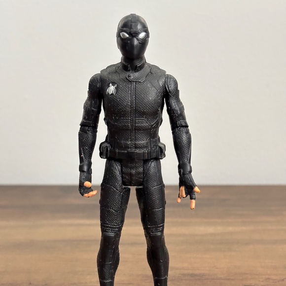 Marvel Legends SPIDER MAN Night  STEALTH SUIT Far From Home Toy Figure 2019 - Picture 1 of 9